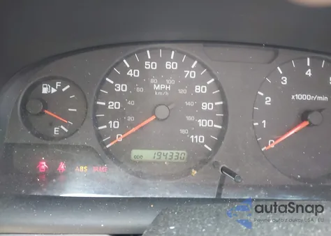 2001 Nissan Xterra Xe-V6 из США, поврежденный, VIN 5N1ED28T21C583414